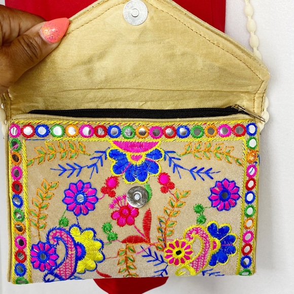 Bohemian Purse - Picture 3 of 5